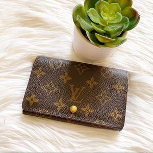Authentic Louis Vuitton LV zippy wallet vintage